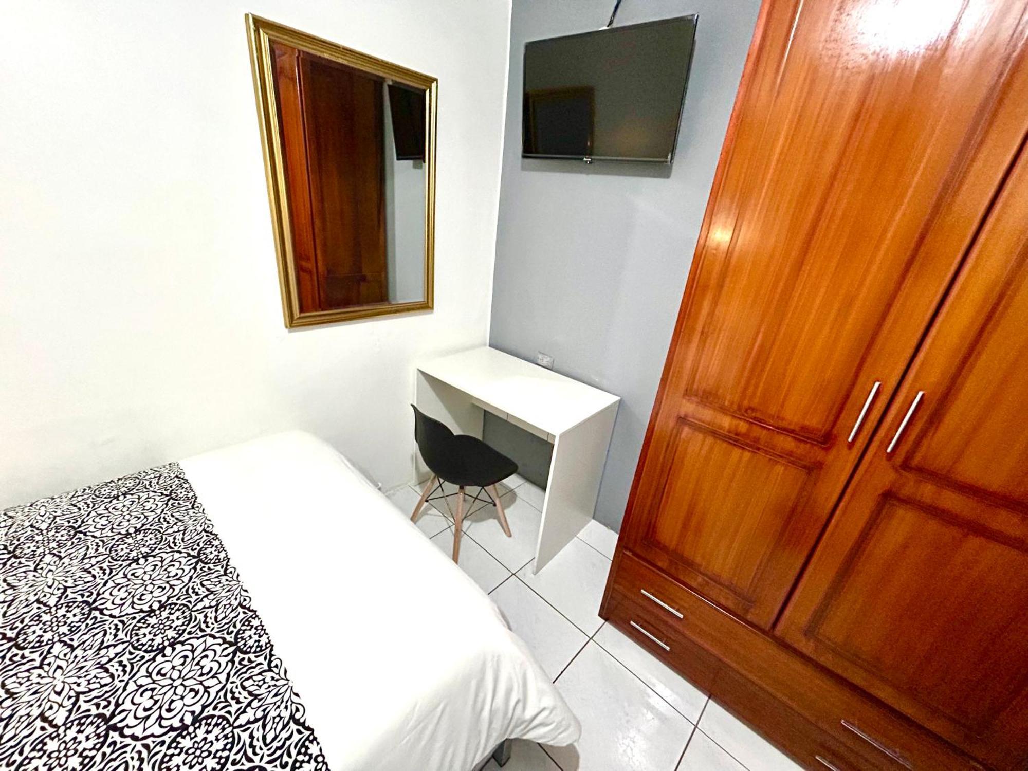 Hostal Quinta San Carlos Ibarra Exterior foto